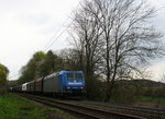 Ein Nachschuss von der 185 510-5  von Railtraxx fährt als Schubhilfe sie schiebt einem schweren Coilzug aus Linz Voestalpine(A) nach Antwerpen Waaslandhaven(B) bis zum Gemmenicher-Tunnel.