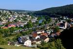 Mit einer Sonderleistung bestehend aus Kesselwagen kam der für die WLC verkehrende ELL-Vectron 193 251 am 07.