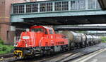 DB Cargo AG (D) mit  261 069-9  (NVR:  92 80 1261 069-9 D-DB ) und Kesselwagenzug am 25.08.21 Durchfahrt Bf. Hamburg-Harburg.