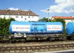 Ein Kesselwagen mit der akw Beschriftung am 3.7.2006 in Amberg.