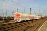 Aus Rhodenhaus hollte eine Ludmilla diesen Kalkzug am Samstag den 28.1.2017, Foto vom Bahnsteig in Duisburg Bissingheim.