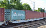 Auch VTG/AAE hat diese mächtigen Drehgestell-Containertragwagen aus tschechischer Produktion in ihrer Fahrzeugflotte, hier der Wagen mit der Nr.