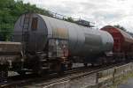 Kesselwagen Zacs der OnRail (787 7 134-6) beladen mit rauchender Schwefelsure am 08.07.2011 in Herdorf auf der KSW Gleisanlage.