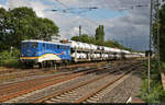 Autotransportzug (BLG Logistics Group AG & Co. KG) mit 140 798-0 (und Spongebob an Bord) unterwegs am Bahnübergang Friedhofstraße in Magdeburg Richtung Magdeburg-Buckau.

🧰 Eisenbahnen und Verkehrsbetriebe Elbe-Weser GmbH (evb)
🚩 Bahnstrecke Magdeburg–Leipzig (KBS 340)
🕓 26.8.2021 | 16:26 Uhr