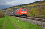 DB Cargo 185 025-4 zieht ihren langen Autozug bestehend aus Toyota Neuwagen in Richtung Würzburg.