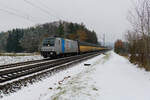 185 680 Railpool/RTB Cargo  Lecker Technik  mit einem ARS Altmann Autotransportzug bei Postbauer-Heng Richtung Nürnberg, 01.12.2020