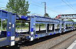 Wageneinheit für den Kfz-Transport vom Einsteller MOSOLF Logistics & Services GmbH vermietet an DB Cargo mit der Nr. 27 RIV 80 D-MOS 4363 684-6 Laaers (leer) in einem gemischten Güterzug am 31.05.23 Höhe Bahnhof Saarmund. 