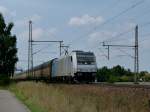 185 690 von PCT/Railpool am 22.8.13 mit einem ARS in Dedensen-Gmmer, Richtung Seelze. 