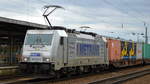 METRANS/HHLA 386 009-5 [NVR-Number: 91 54 7386 009-5 CZ-MT] mit Containerzug am 13.03.18 Bf. Flughafen Berlin-Schönefeld.