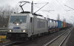 METRANS Rail s.r.o. mit  386 025-1  [NVR-Number: 91 54 7386 025-1 CZ-MT] und Containerzug Richtung Hamburg am 13.12.18 Bf. Berlin-Hohenschönhausen.