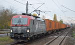 PKP CARGO S.A., Warszawa [PL] mit  EU46-514  [NVR-Nummber: 91 51 5370 026-4 PL-PKPC] und Containerzug am 08.11.19 Bf. Berlin-Hohenschönhausen.
