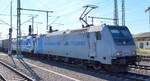 RTB CARGO GmbH, Düren [D] mit der Railpool Lok  185 672-3  [NVR-Nummer: 91 80 6185 672-3 D-Rpool] und   186 300-0  [NVR-Nummer: 91 80 6186 300-0 D-Rpool] + Containerzug am Haken am 17.03.20 Magdeburg Hbf.