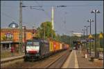 ES 64 F4-282 / 189 282-7 der SBB Cargo International mit einem Container-Zug am 05.09.2014 durch Uelzen