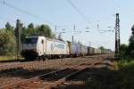 Crossrail 185 581-6  Celine Alia  am 08.06.2014 mit einem Containerzug in Orschweier und fuhr in Richtung Norden.