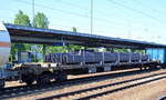 Auffällig langer Drehgestell-Flachwagen der CFL Cargo aus Luxemburg mit Stahlprodukt beladen mit der Nr.