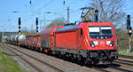 DB Cargo AG [D] mit  187 160  [NVR-Nummer: 91 80 6187 160-7 D-DB] und gemischtem Güterzug am 27.04.21 Durchfahrt Bf. Saarmund.