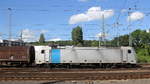 186 182-2 von Lineas/Railpool fährt mit einem Güterzug aus Köln-Gremberg(D) nach Antwerpen-Noord(B),aufgenommen bei der Ausfahrt aus Aachen-West in Richtung Montzen/Belgien. Aufgenommen vom Bahnsteig in Aachen-West. 
Bei Sommerwetter am Nachmittag vom 16.6.2019.