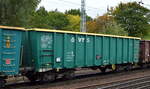 Polnischer offener Drehgestell-Güterwagen, ex AAEC jetzt VTG mit der noch nicht umgeschriebenen Nr. 31 RIV 51 PL-AAEC 5841 394-0 Eamnoss 111 in einem Ganzzug am 04.10.21 Berlin Hirschgarten.