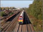 Vorbei am Schienenlager bei Duisburg Wedau ist die NE 9  (Neusser Eisenbahn) unterwegs in Richtung Ratingen.