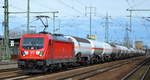 DB Cargo Deutschland AG mit  187 101  [NVR-Number: 91 80 6187 101-1 D-DB] und gemischtem Kesselwagenzug am 04.03.19 Bf. Flughafen Berlin-Schönefeld.