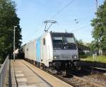 185 692-1 von Railpool kommt die Kohlscheider-Rampe hoch durch Kohlscheid als Umleiter aus Richtung Mönchengladbach,Hezogenrath mit einem langen Gaskesselzug und fährt in Richtung