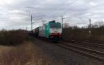 E 186 200 zieht ihren Kesselzug bei Köln-Worringen in Richtung Köln-Longerich.