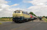 Railsystems RP 218 480-2 + 218 469-5 mit leeren Kesselwagen nach Großkorbetha, am 11.07.2016 im Tanklager Emleben.