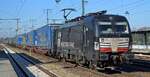 DB Cargo AG [D] / Mercitalia Rail S.r.l., Roma [I]  mit der MRCE Vectron  X4 E - 705  [NVR-Nummer: 91 80 6193 705-1 D-DISPO] und KLV-Zug am 22.03.22 Durchfahrt Bf. Golm.