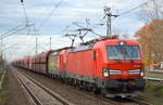 DB Cargo Deutschland AG [mit Doppeltraktion  193 340  [NVR-Number: 91 80 6193 340-7 D-DB] +  193 310  [NVR-Number: 91 80 6193 310-0 D-DB) mit Erzzug aus Hamburg am 12.11.18 Bf.