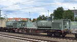 Ein Militärzug der US-Army mit amerikanischen Versorgungs- und Spezialcontainern transportiert durch die DB Cargo, hier der Drehgestell-Containertragwagen mit der Nr. 312 TEN 80 D-DB 4543 145-2 Sgns 681 (GE) am 04.08.23 Höhe Bahnhof Luckenwalde.