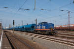 Raildox 203 126-8 mit einem Ganzzug Schüttgutwage in Magdeburg-Rothensee. Fotografiert am 30.03.2019. 