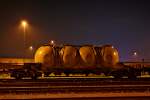 Vierachsiger Schüttgutwagen der VTG,Heimatbahnhof Maschen Rbf,Typ Uacs steht in der Nacht zum 31.10.2014 im Güterbahnhof Singen (Hohentwiel)