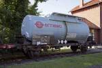 Kesselwagen 746 5 366-4 der Ermewa GmbH abgestellt im Bahnhof Obernkirchen an der Linie Rinteln-Stadthagen. 29.09.2013