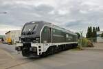 Starkenberger Stadler Eurodual 159 213-8 beim Rangieren mit Eamnos Wagen am 12.06.21 