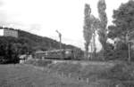 Ich kenne keine anderen Aufnahmen vom kurzlebigen Einsatz von Akkutriebwagen auf der Strecke Korbach - Marburg (auf dem Teilstück Kassel - Korbach waren sie viele Jahre planmäßig zu