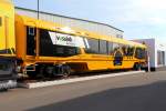 Der Aussteller Vossloh Rail Services GmbH präsentiert sich auf der InnoTrans am 28.09.2014 in Berlin mit der mobilen Hochleistungsschienenfräsmaschine HPM VM 141 Hornet.
Sie ermöglicht eine perfekte Oberfläche ohne Funken und Staub.
Die durchschnittliche Arbeitsgeschwindigkeit beträgt 1,2 km/h bei 1,5 mm Abtrag.
