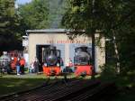 7.Oktober 07 Zum jubilum 20 Jahre in Dampf in der Wuhlheide fuhren die beiden Dampfloks 44 Lowa und Luise, vor dem lokschuppen stehen hier Luise und die leider defeckte Merapi