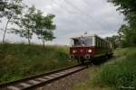 BR 279 004-6 und BR 279 003-8 der Buckower Kleinbahn bei der Einfahrt in den Bahnhof Mncheberg ( Mark )
20.06.2009