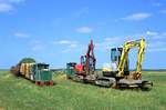 Die letzten Reste des einst ausgedehnten Materialbahnnetzes zum Küstenschutz zwischen Cuxhaven Sahlenburg und Spieka. Aufnahme bei Spieka, 16.07.2010.