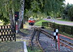 Die EL 9-002 der Parkeisenbahn Vatterode am 30.09.2023 beim umsetzen im Bahnhof Wippergrund.