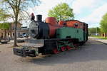 Die 660 mm Feldbahnlokomotive der Bauart Ct beim 1. Märkischen Feldbahnfest im Ziegeleipark Mildenberg am 10.05.2015
Die Maschine wurde 1936 bei Henschel unter der Fabriknummer 23062 gefertigt..

