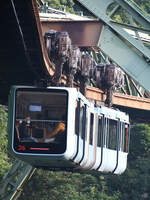 Wagen 26 auf dem Weg nach Oberbarmen, so gesehen Mitte September 2021 in Wuppertal.