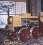 Nachbau der ersten elektrischen Lokomotive der Welt im Technikmuseum in Berlin.Das Original wurde an der Berliner Gewerbeausstellung 1896 in Bln.Treptow erstmals dem Publikum vorgestellt.(Archiv P.Walter)