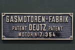 Typenschild an der Deutz-Petroleumlokomotive im Eisenbahnmuseum Bochum-Dahlhausen. (September 2018)