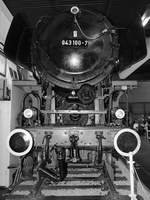 Die Dampflokomotive 043 100-7 im Auto- und Technikmuseum Sinsheim. (Dezember 2014)