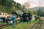 01.05.2006, Dampflokbetrieb auf der  Dampfbahn Fränkische Schweiz  zwischen Ebermannstadt und Behringersmühle. Und vor der Rückfahrt noch ein Foto von Lok 4.