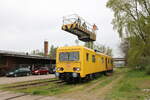 DB Netz 708 303-3 beim Familienfest der Magdeburger Eisenbahnfreunde, am 06.05.2023 im Wissenschaftshafen Magdeburg.