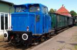 Zu Besuch bei der Museumsbahn Schnberg.Die MAK verlsst in wenigen Minuten den Bahnhof Schnberger Strand (8.7.2012).