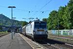 Am 27.5.17 zog 192 961 die beiden neuen RRX Dostos 94 80 0462 302-1 D_SDEHC und 94 80 0462 202-3 D_SDEHC durch Königswinter nach Wegberg.