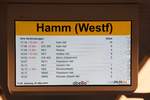HAMM, 30.03.2019, komplette Info-Anzeige in den neuen RRX-Zügen, hier als RE11 von Abellio Rail kurz vor der Einfahrt in den Bahnhof Hamm